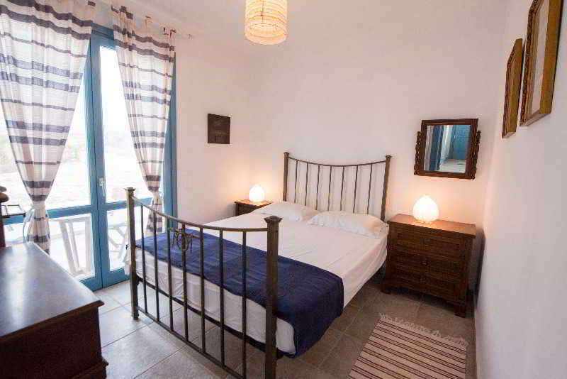 Hotell Aloustina 4*